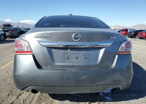 2015 Nissan Altima 2.5 z USA, uszkodzony, nr VIN 1N4AL3AP8FC102071